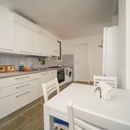 La Finestra Sul Mare - Antonella Apartment Vieste Exterior photo